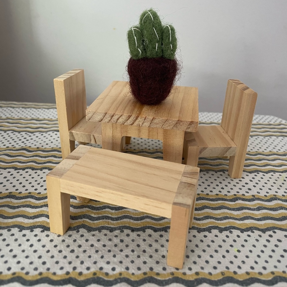 Holdie Folk dining set